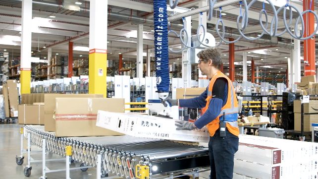 Amazon ha invertido mas de 400 millones de euros en robotica y tecnologia para mejorar la experiencia de sus empleados y clientes en Europa
