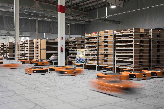 Llega a España Amazon Robotics: la compañía instalará su tecnología más avanzada en dos de sus centros logísticos en España para dar servicio a sus clientes en Europa